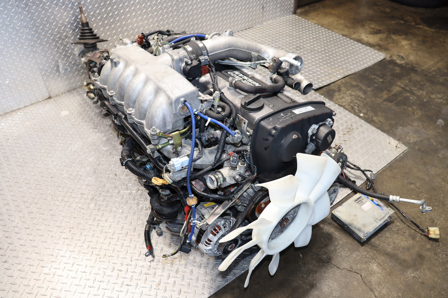 JDM RB25DET SERIES 2 RWD COMPLETE ENGINE + MT SWAP