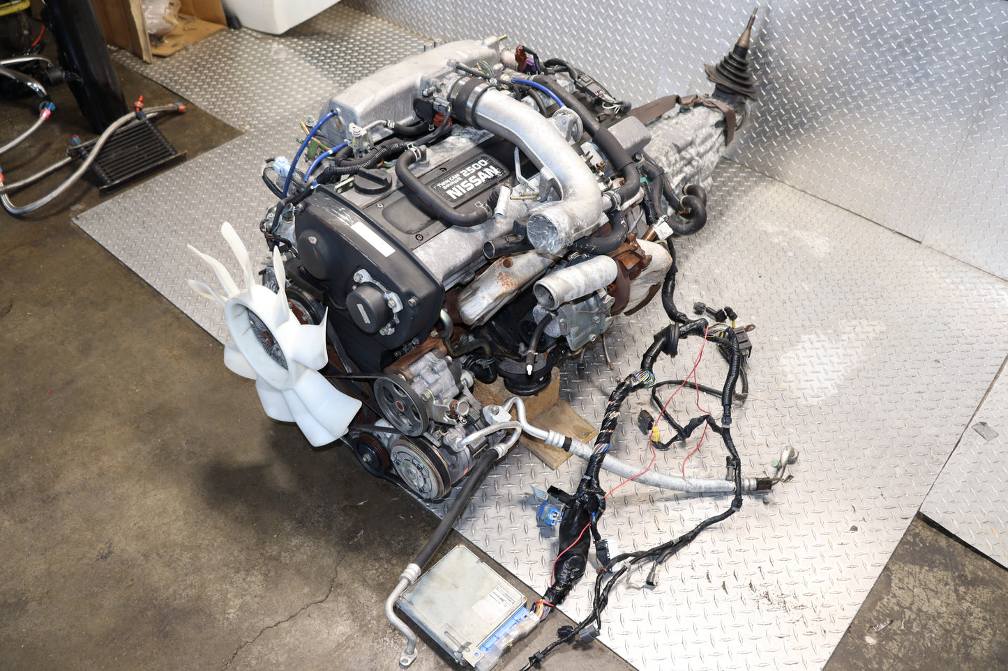 JDM RB25DET SERIES 2 RWD COMPLETE ENGINE + MT SWAP
