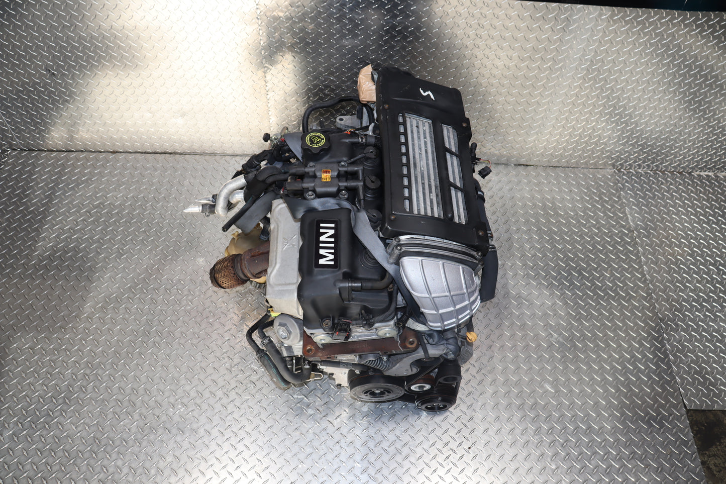 JDM 2002 - 2006 MINI COOPER S 1.6L SOHC SUPERCHARGED ENGINE with 6 speed Transmission