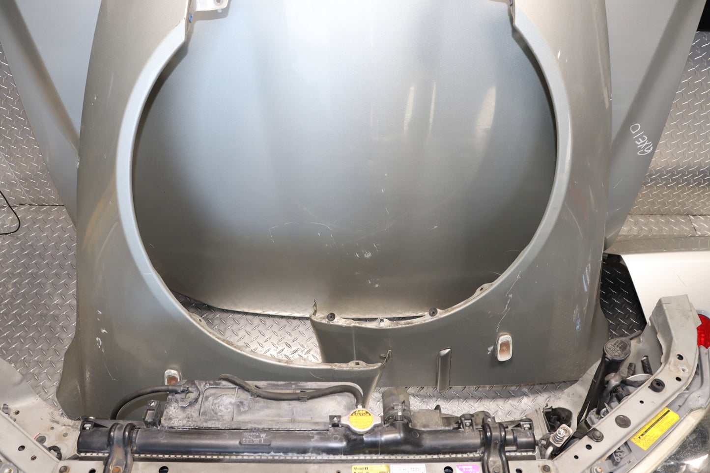 JDM 1998 - 2005 TOYOTA ALTEZZA SX10 LEXUS IS300 COMPLETE FRONT NOSE CUT AND REAR END SWAP