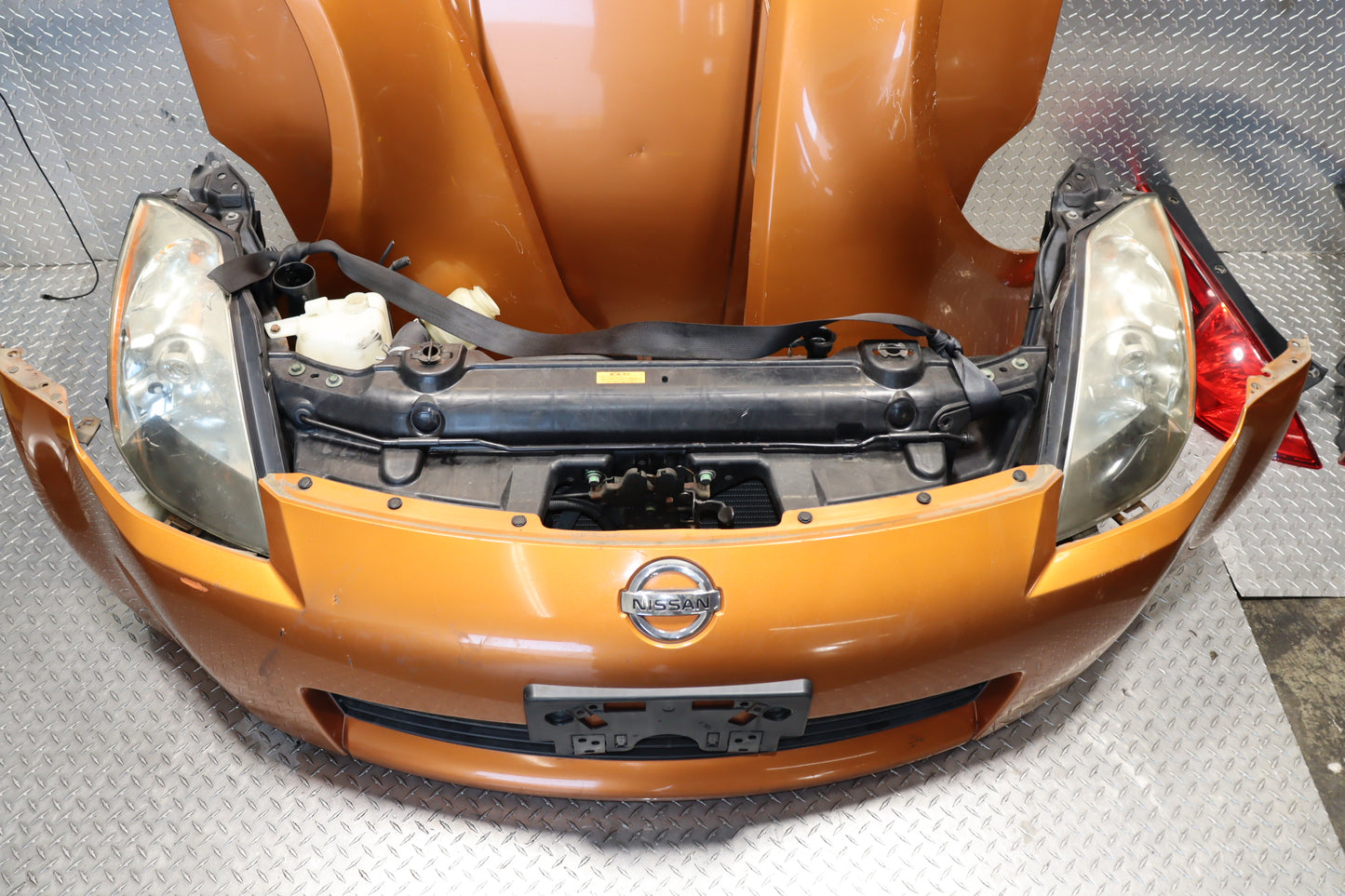 JDM 2003 2004 2005 2006 NISSAN 350Z COMPLETE FRONT NOSE CUT AND REAR END SWAP