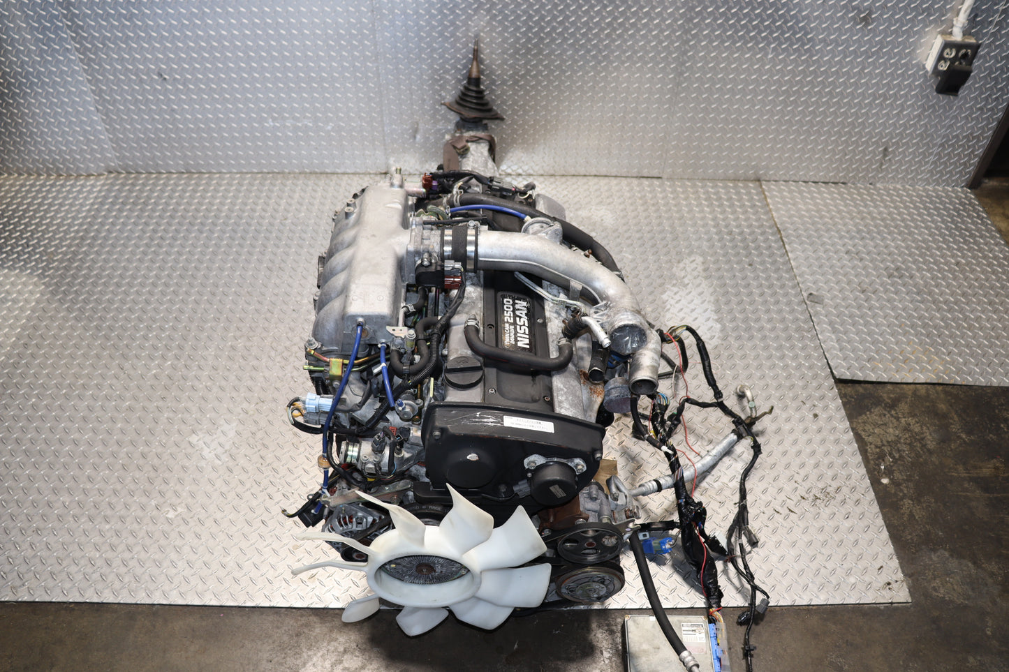JDM RB25DET SERIES 2 RWD COMPLETE ENGINE + MT SWAP