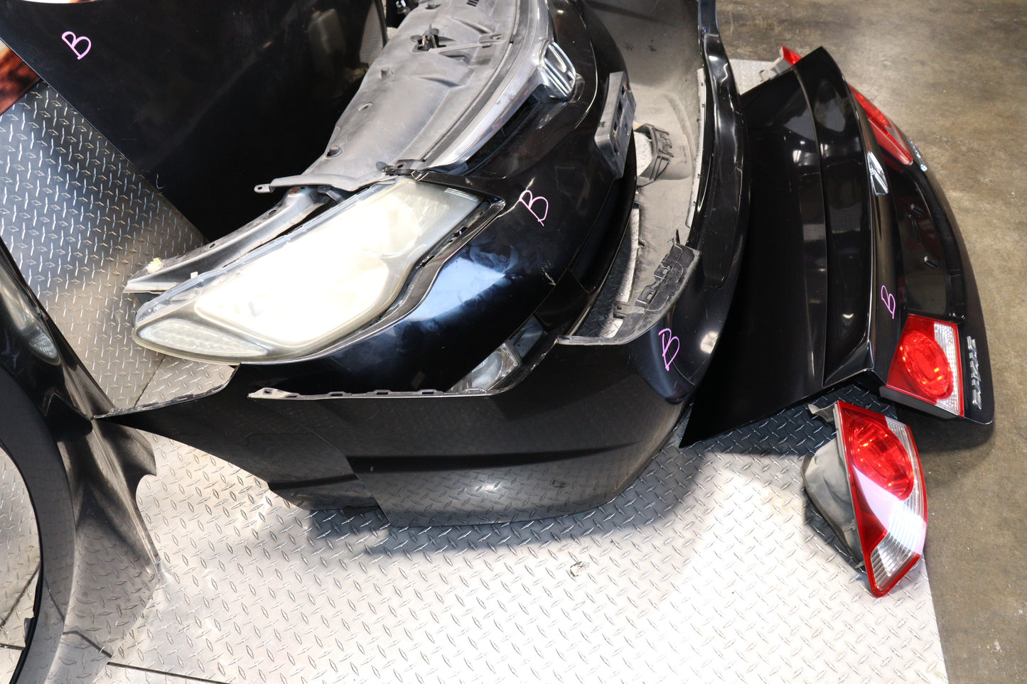 JDM 2006-2008 Acura CSX Complete Front End Conversion Nose Cut for Honda Civic FD BLACK